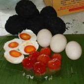 ไข่เค็มไชยา (salted eggs)