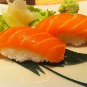  ซูชิปลาแซลมอนสดแช่แข็ง (frozen fresh sushi salmon) 